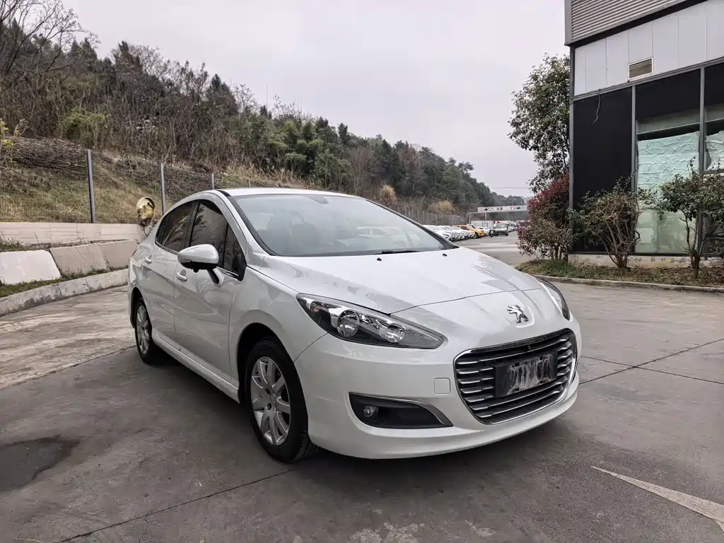 Peugeot 308 2014 Enjoy Edition Classic 1.6L Automatic Premium Model купить на сайте DeffCars