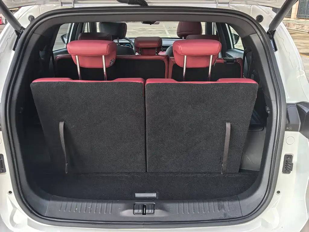 Jietu X70 PLUS 2023 model 1.5T DCT Brave PLUS 7 seats купить на сайте DeffCars