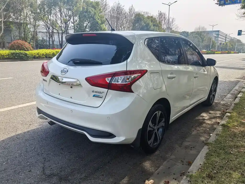 Tiida 2019 1.6L CVT Smart Travel Edition National VI купить на сайте DeffCars