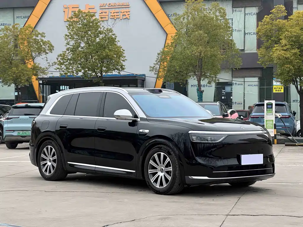 Wenjie M8 2025 extended range Max+ version 53.4kWh 6-seater version купить на сайте DeffCars