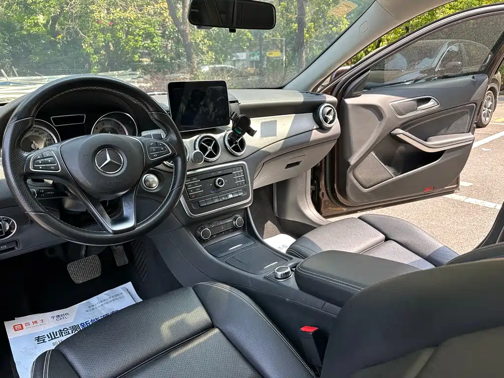 Mercedes-Benz GLA 2016 GLA 200 Dynamic купить на сайте DeffCars