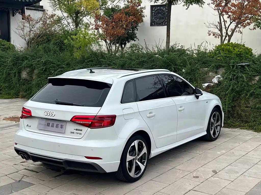 Audi A3 2019 Sportback 35 TFSI Sports National VI купить на сайте DeffCars