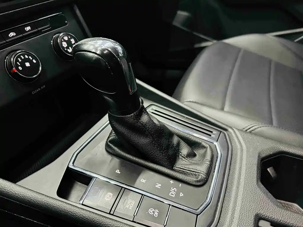 Lavida 2021 1.5L automatic comfort version купить на сайте DeffCars