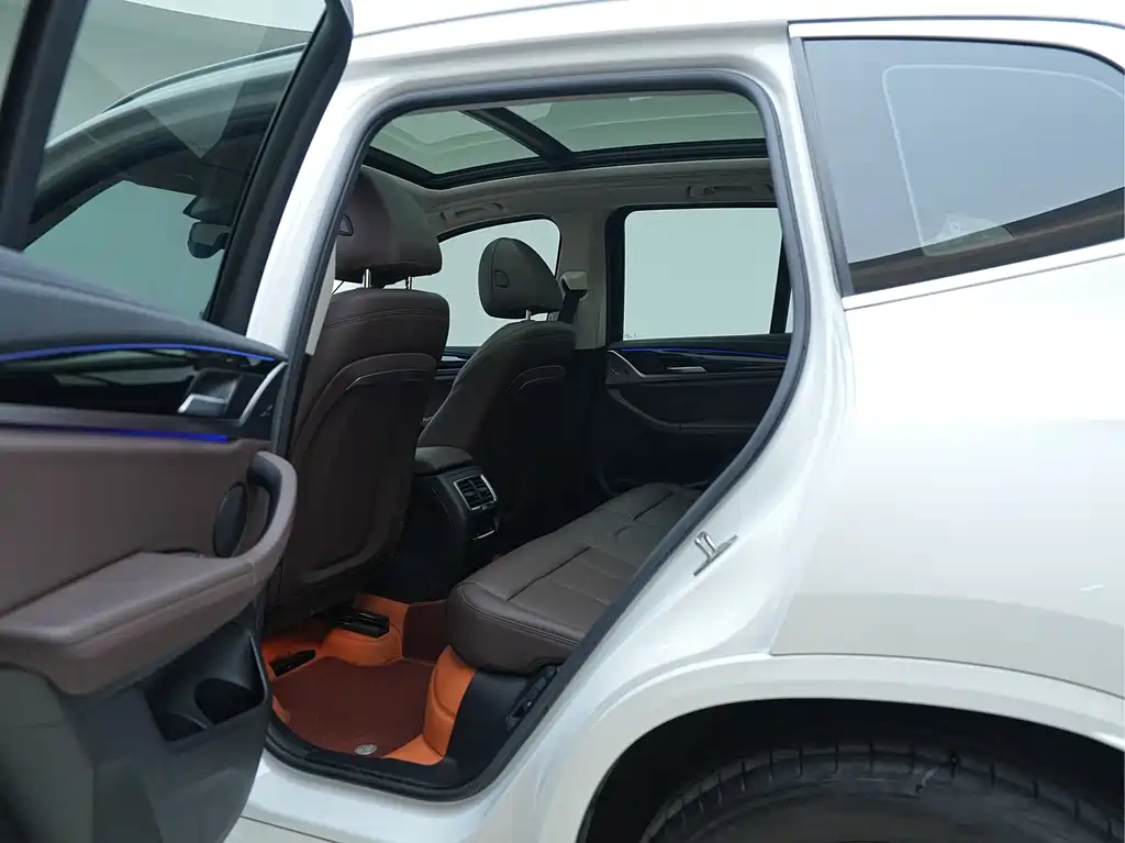 BMW X3 2022 facelift xDrive25i M sports package купить на сайте DeffCars