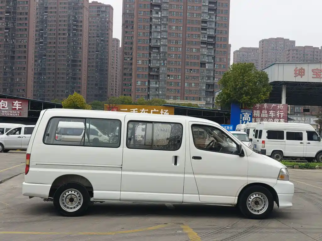 Garris 2018 2.0L Express luxury 7-seat V19 купить на сайте DeffCars