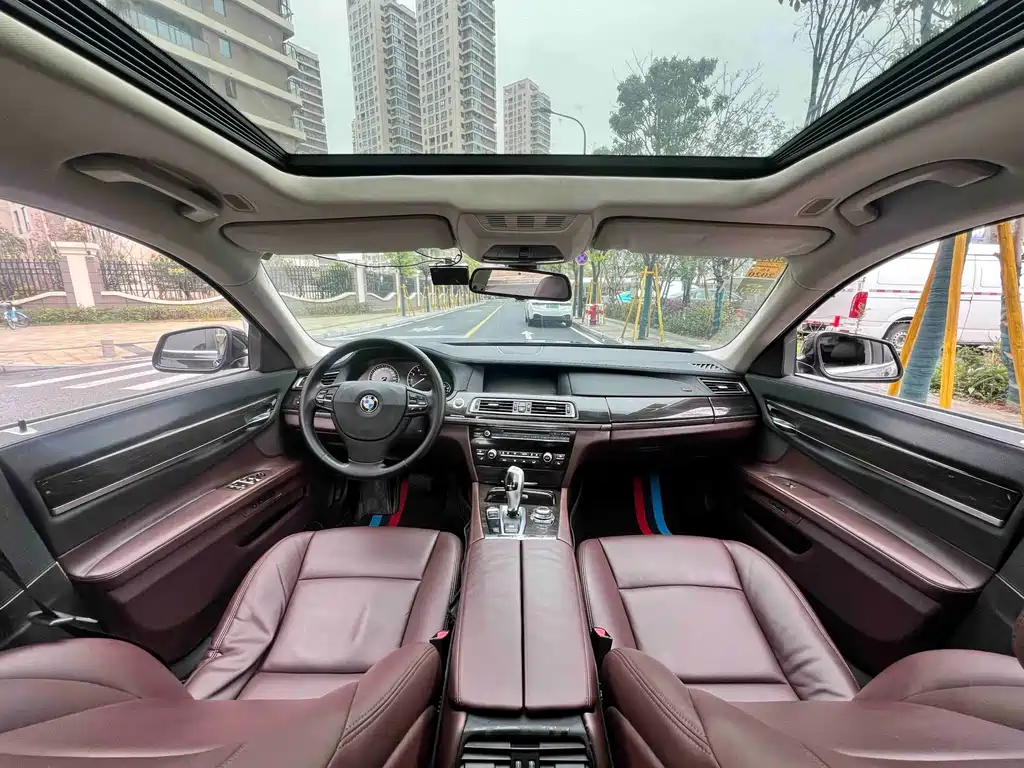 BMW 7 Series 2011 730Li Elegant купить на сайте DeffCars