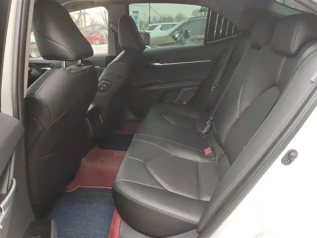 Camry 2021 2.0G Deluxe Edition купить на сайте DeffCars