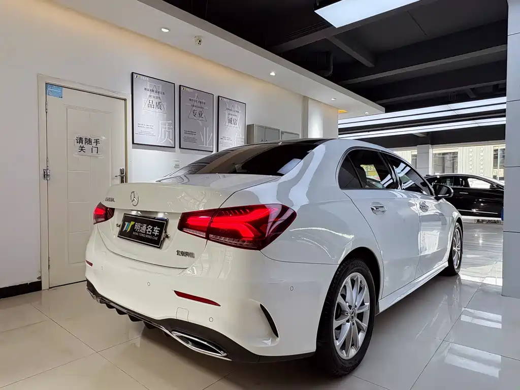Mercedes-Benz A-Class 2020 A 200 L Sports Sedan купить на сайте DeffCars
