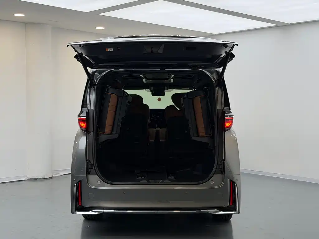 Wilfa 2024 Crown Dual Engine 2.5L Supreme Executive Edition купить на сайте DeffCars