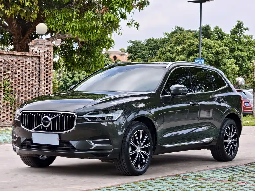 Volvo XC60 2020 T5 four-wheel drive Zhiyuan Deluxe Edition купить на сайте DeffCars