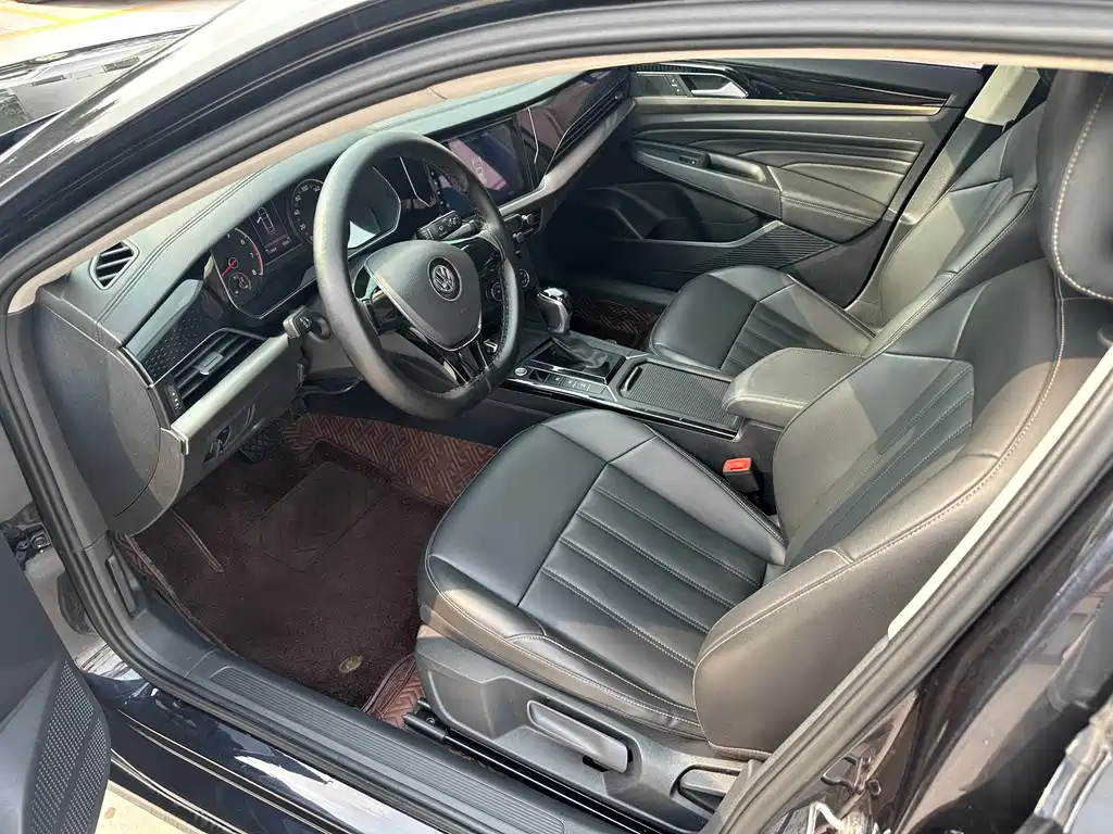 Passat 2019 280TSI Business Edition National V купить на сайте DeffCars