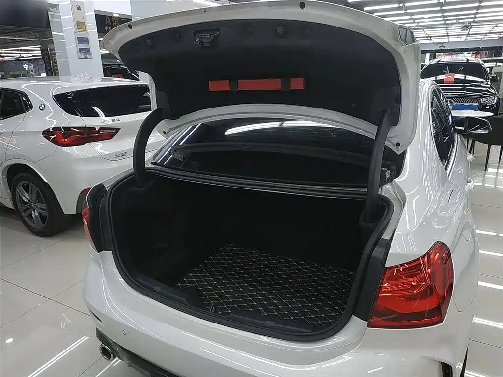 BMW 1 Series 2022 120i M Sports Edition купить на сайте DeffCars