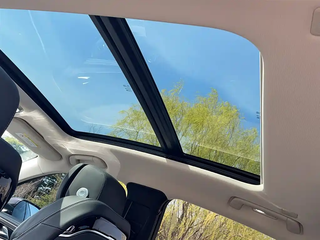 Hongqi H9 2020 2.0T Zhilian Flagship Edition купить на сайте DeffCars