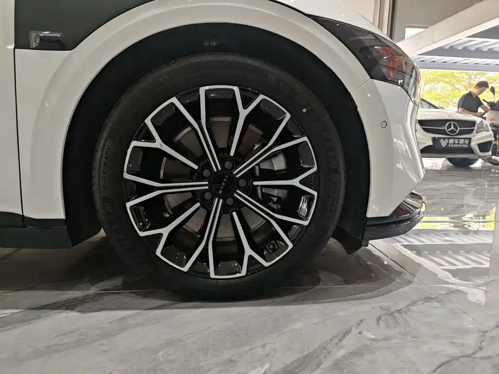 Jikrypton 007 2024 rear-wheel drive smart driving version 75kWh купить на сайте DeffCars