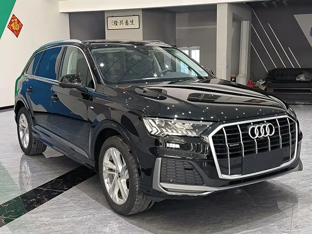 Audi Q7 2023 45 TFSI quattro S line sports купить на сайте DeffCars