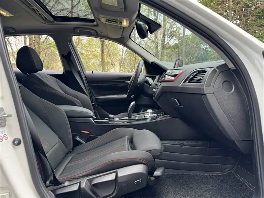 BMW 1 Series Imported 2018 118i Sports Design Package купить на сайте DeffCars