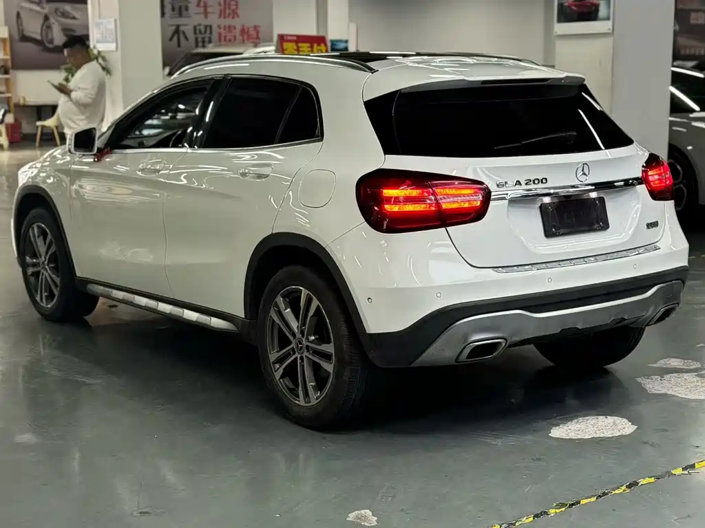 Mercedes-Benz GLA 2018 GLA 200 Dynamic купить на сайте DeffCars