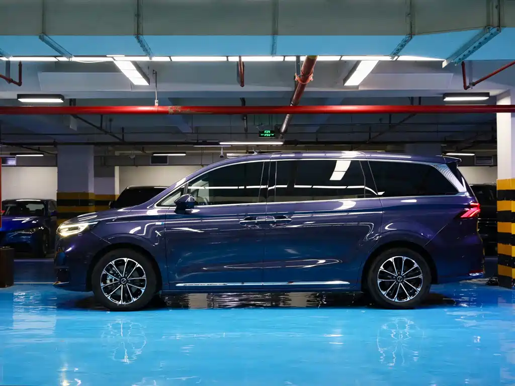 Roewe iMAX8 2021 400TGI Supreme Series Supreme Edition купить на сайте DeffCars