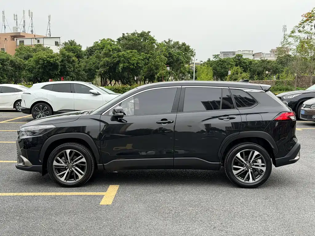 Fenglanda 2022 2.0L CVT Luxury PLUS Edition купить на сайте DeffCars