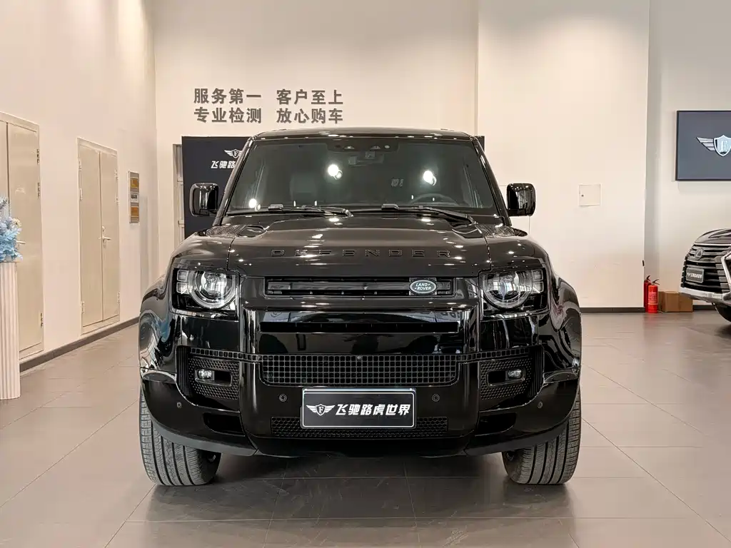 Land Rover Defender 2025 110 3.0T P400 X-Dynamic SE купить на сайте DeffCars