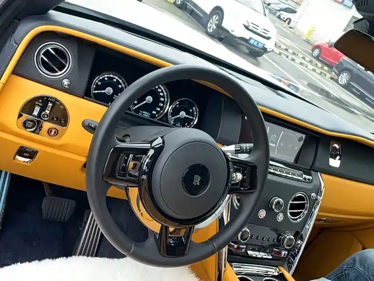 Cullinan 2018 five-seater version купить на сайте DeffCars