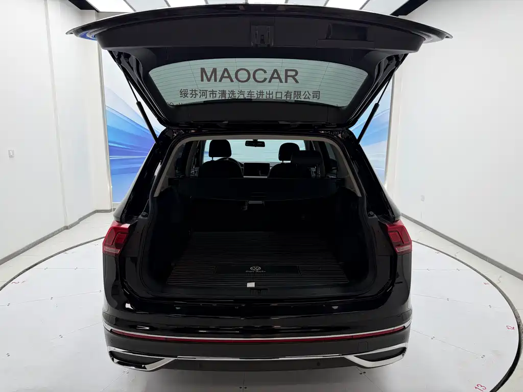 Tiguan L 2023 280TSI automatic two-wheel drive Chaochuang limited edition купить на сайте DeffCars