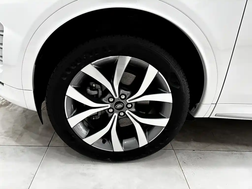 Discovery Sport 2025 249PS Performance Technology Edition купить на сайте DeffCars