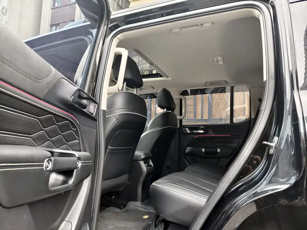 Tank 300 2023 Off-Road Version 2.0T Conqueror купить на сайте DeffCars