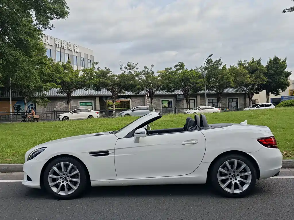 Mercedes SLC 2016 200 Fashion Model купить на сайте DeffCars
