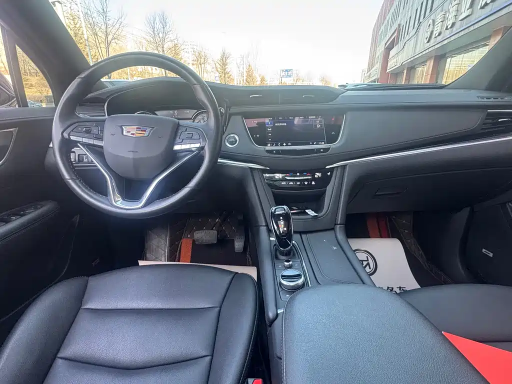 Cadillac XT6 2022 2.0T six-seat four-wheel drive stylish model купить на сайте DeffCars