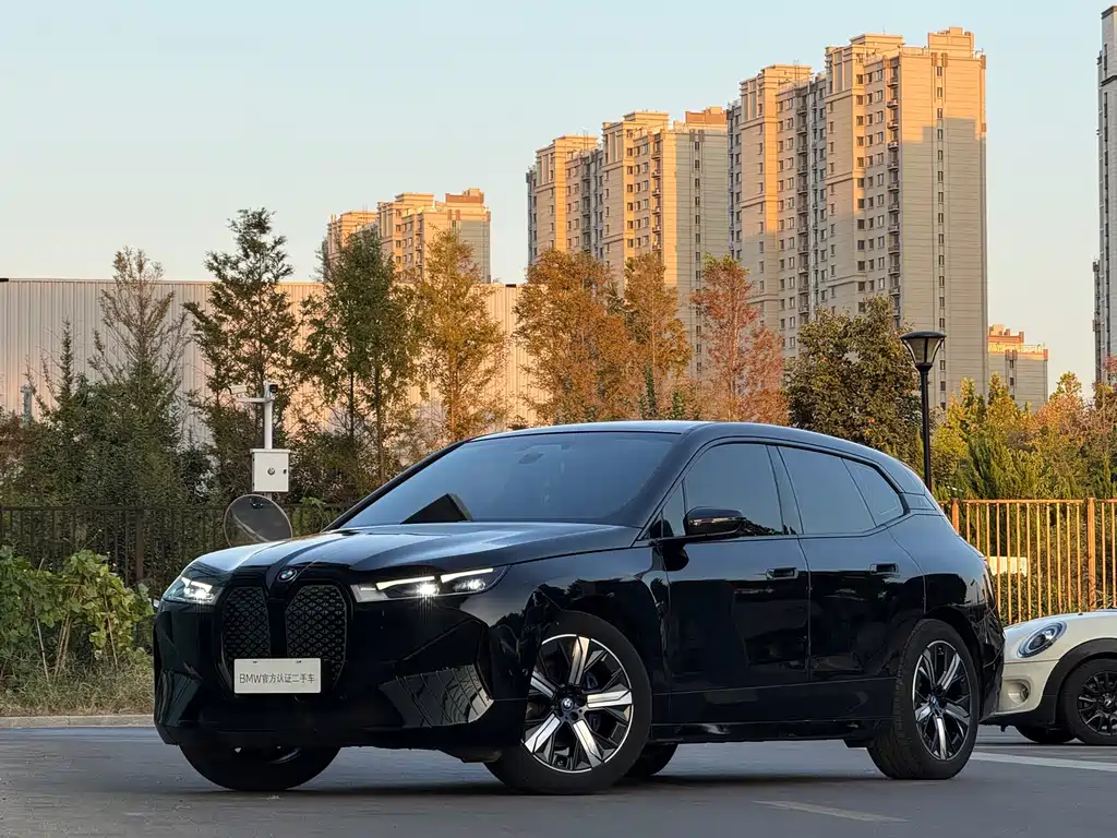 BMW iX 2022 xDrive40 купить на сайте DeffCars