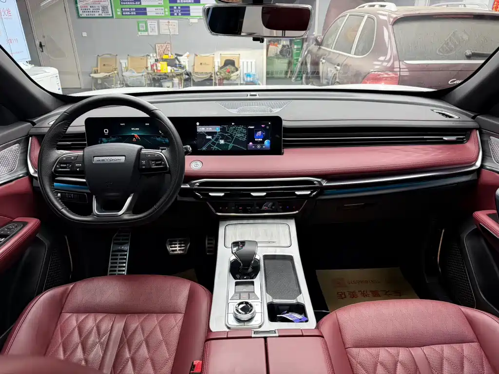 Jietu X70 PLUS 2023 model 1.5T DCT Brave PLUS 5 seats купить на сайте DeffCars