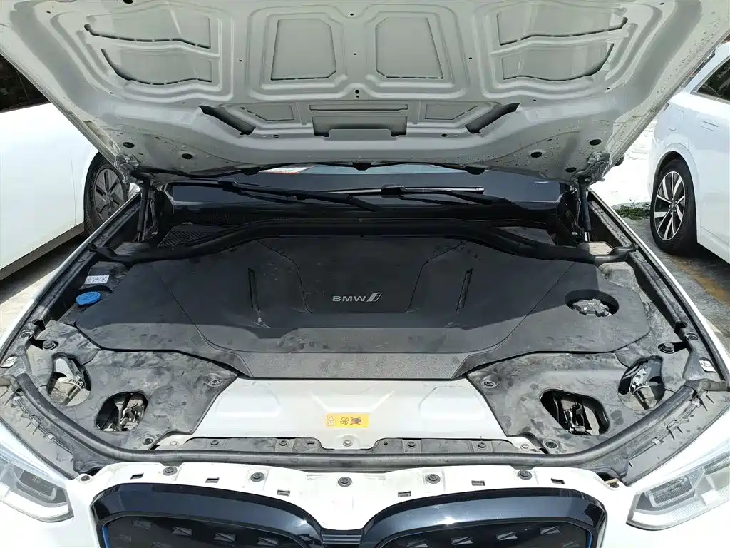 BMW iX3 2021 innovative model купить на сайте DeffCars