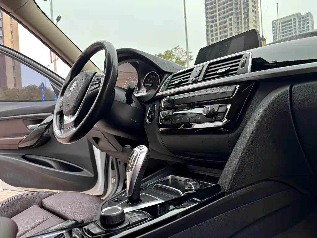 BMW 3 Series 2018 320Li Fashion Model купить на сайте DeffCars