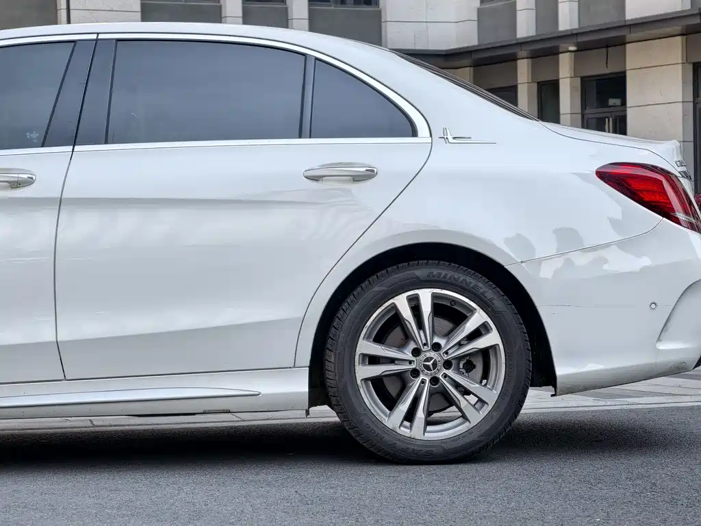 Mercedes-Benz C-Class 2019 C 180 L Fashionable Sports Edition купить на сайте DeffCars