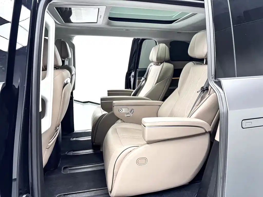 Xpeng X9 2024 640 four-wheel drive high performance Max купить на сайте DeffCars