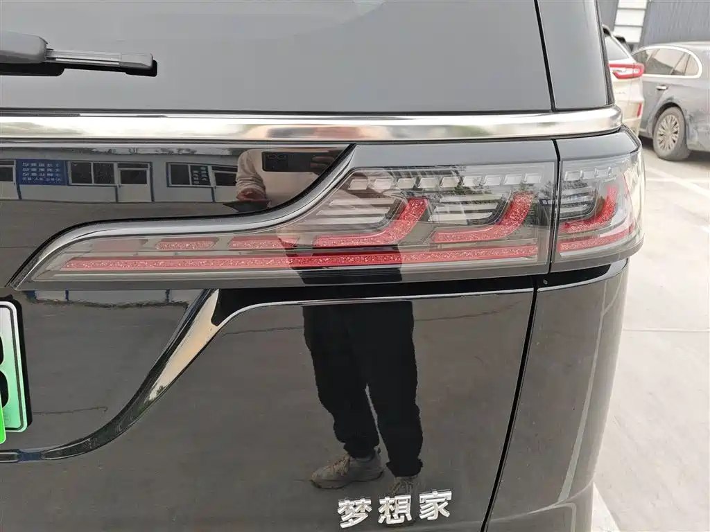 Lantu Dreamer 2025 PHEV four-wheel drive flagship Kunpeng version купить на сайте DeffCars