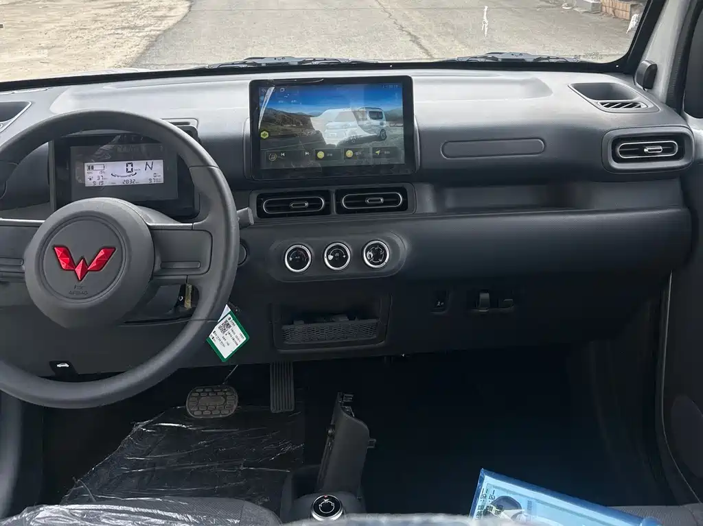 Wuling Zhiguang New Energy 2025 Model 201km Comfort Model купить на сайте DeffCars