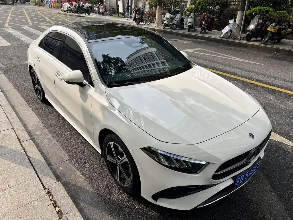 Mercedes-Benz A-Class 2024 A 200 L Fashion купить на сайте DeffCars