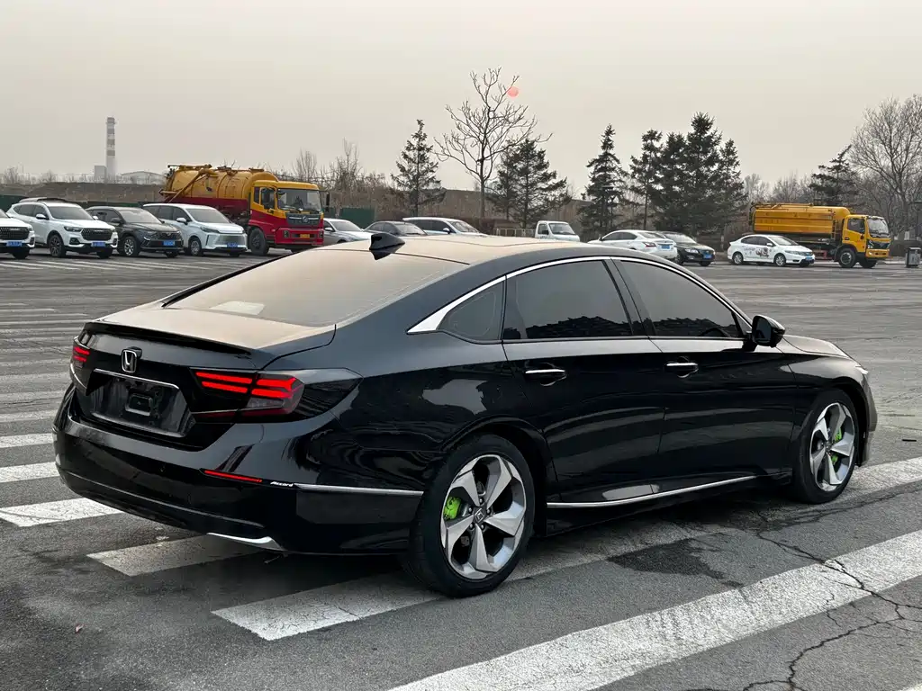 Accord 2018 Rui·Hybrid 2.0L Rui Zun Edition National V купить на сайте DeffCars
