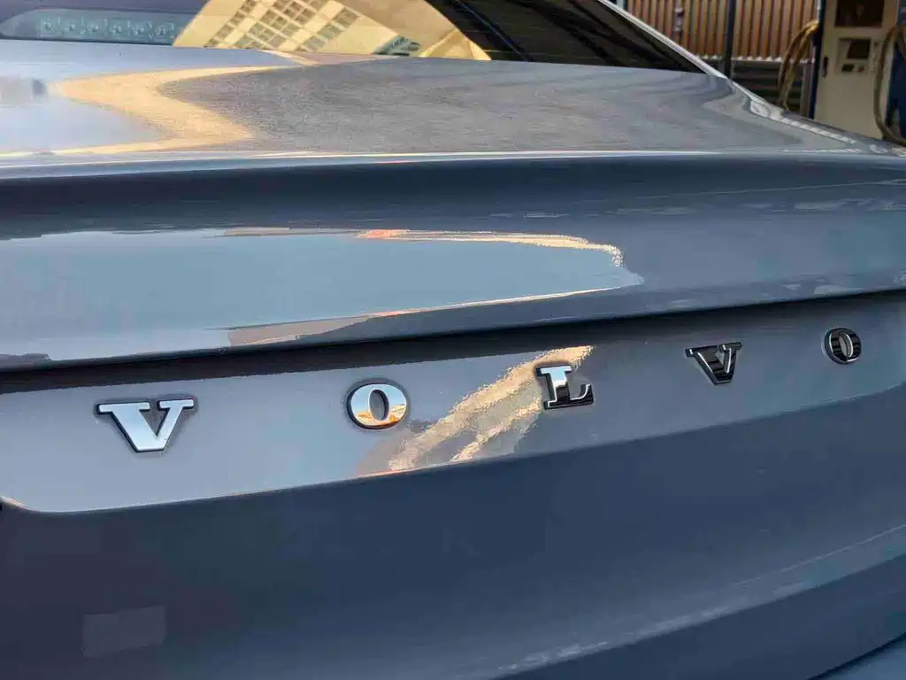 Volvo S90 Plug-in Hybrid 2022 T8 E-Drive Hybrid Zhiyi Luxury Edition купить на сайте DeffCars