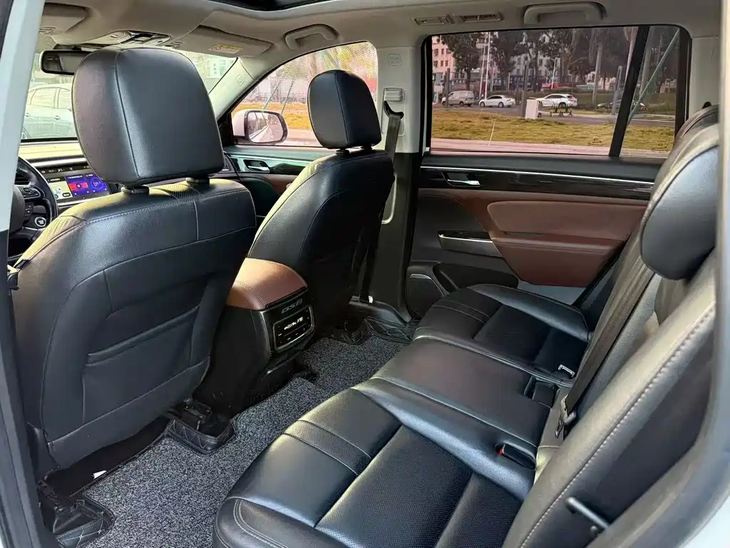 Trumpchi GS8 2017 320T 2WD Luxury Connected Edition (seven seats) купить на сайте DeffCars