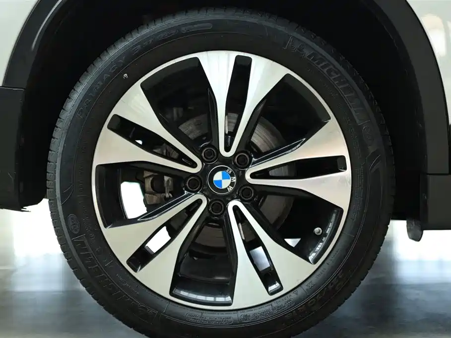 BMW X1 2022 sDrive20Li Fashion Model купить на сайте DeffCars
