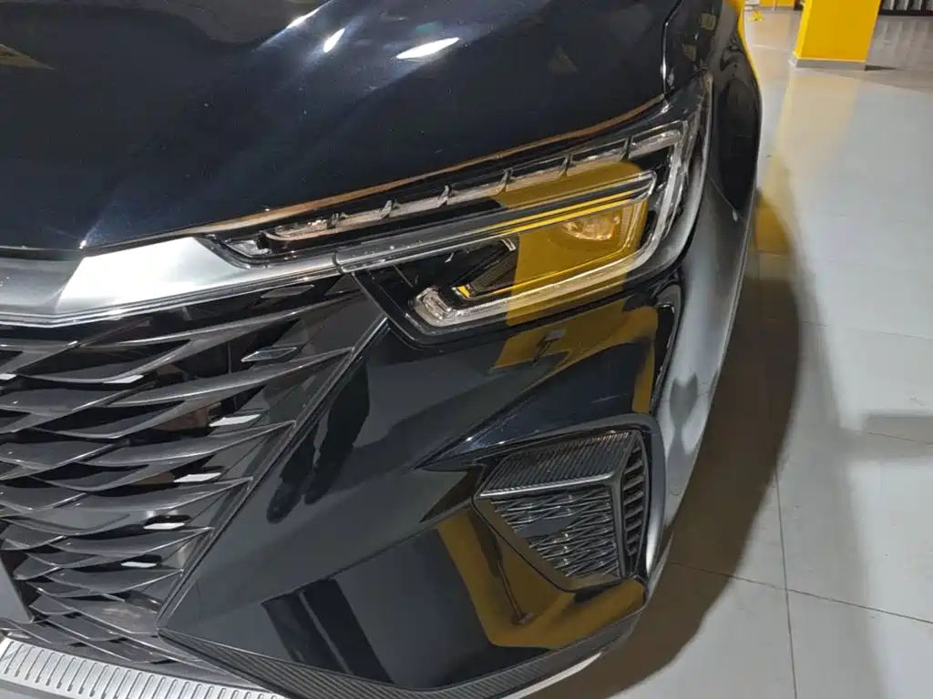 Roewe RX5 2023 PLUS 330TGI Automatic Trend Smart Edition купить на сайте DeffCars