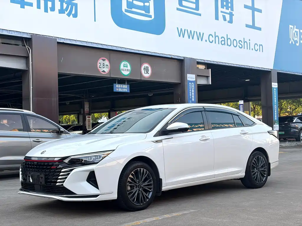 Yixuan MAX 2021 1.5T Super Hot Dad Edition купить на сайте DeffCars