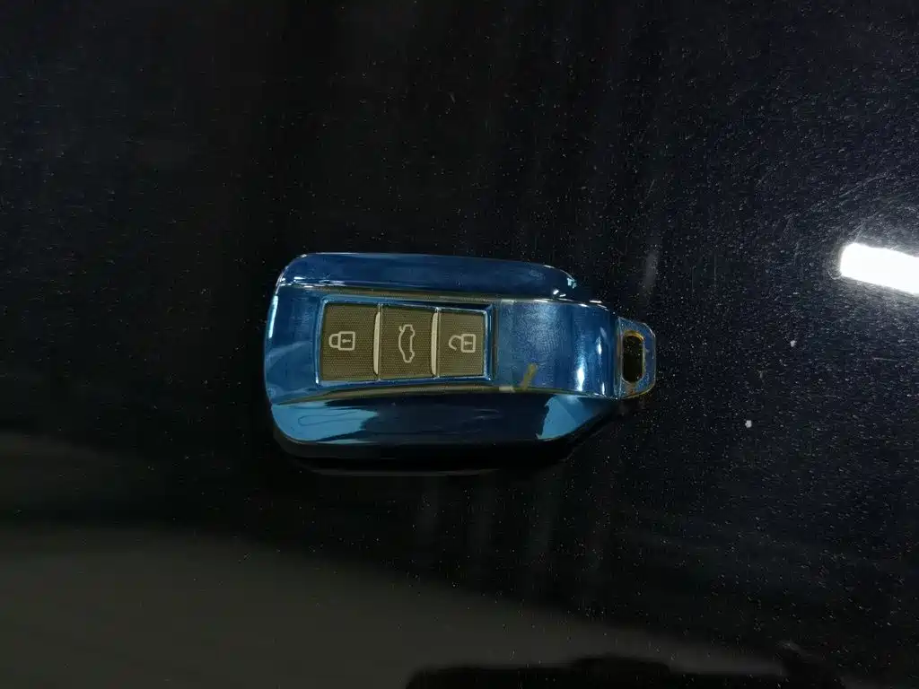 Yixuan 2023 Mach Edition 1.5L Automatic Wind Chasing Edition купить на сайте DeffCars