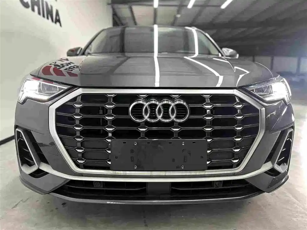Audi Q3 2023 35 TFSI Stylish Dynamic (1.4T) купить на сайте DeffCars