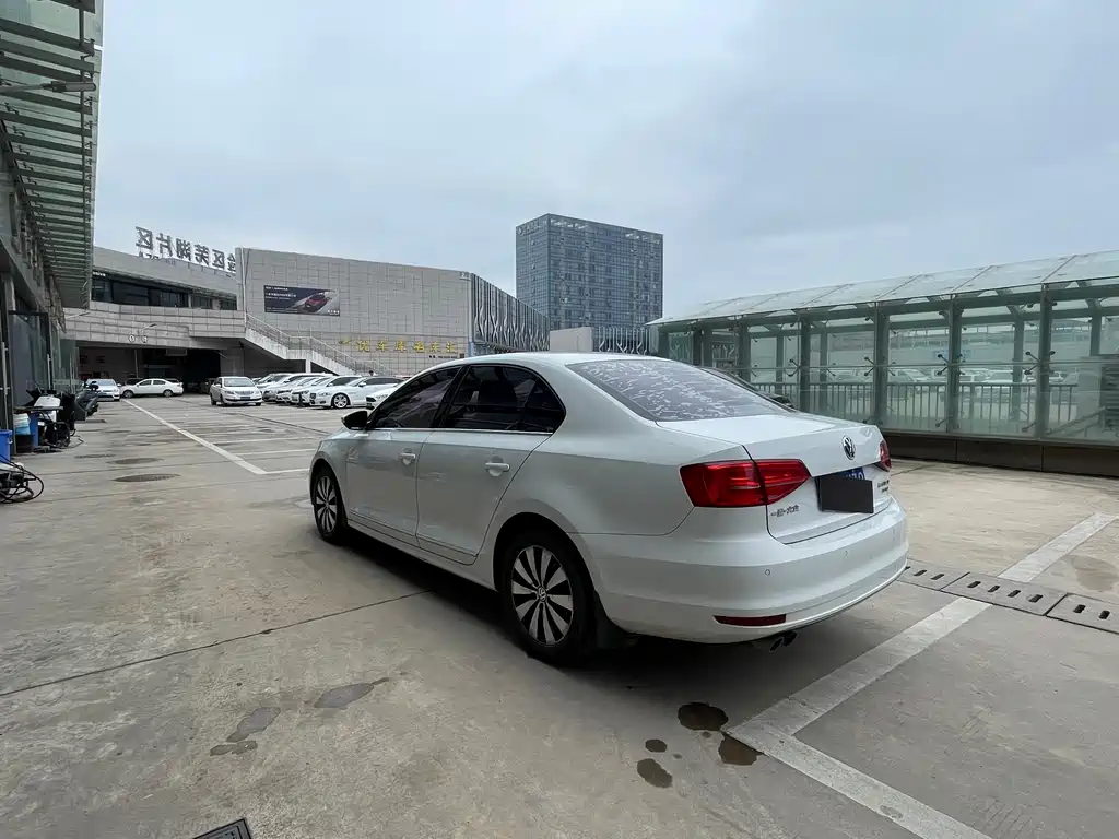 Sagitar 2017 230TSI automatic comfort model купить на сайте DeffCars