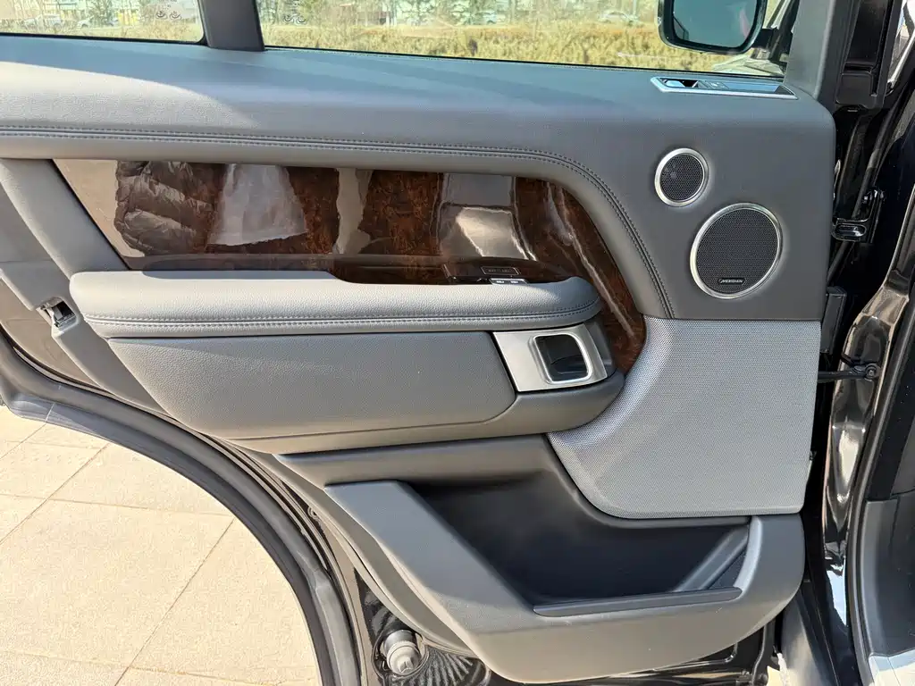 Range Rover 2022 3.0 L6 360PS Grand Edition купить на сайте DeffCars