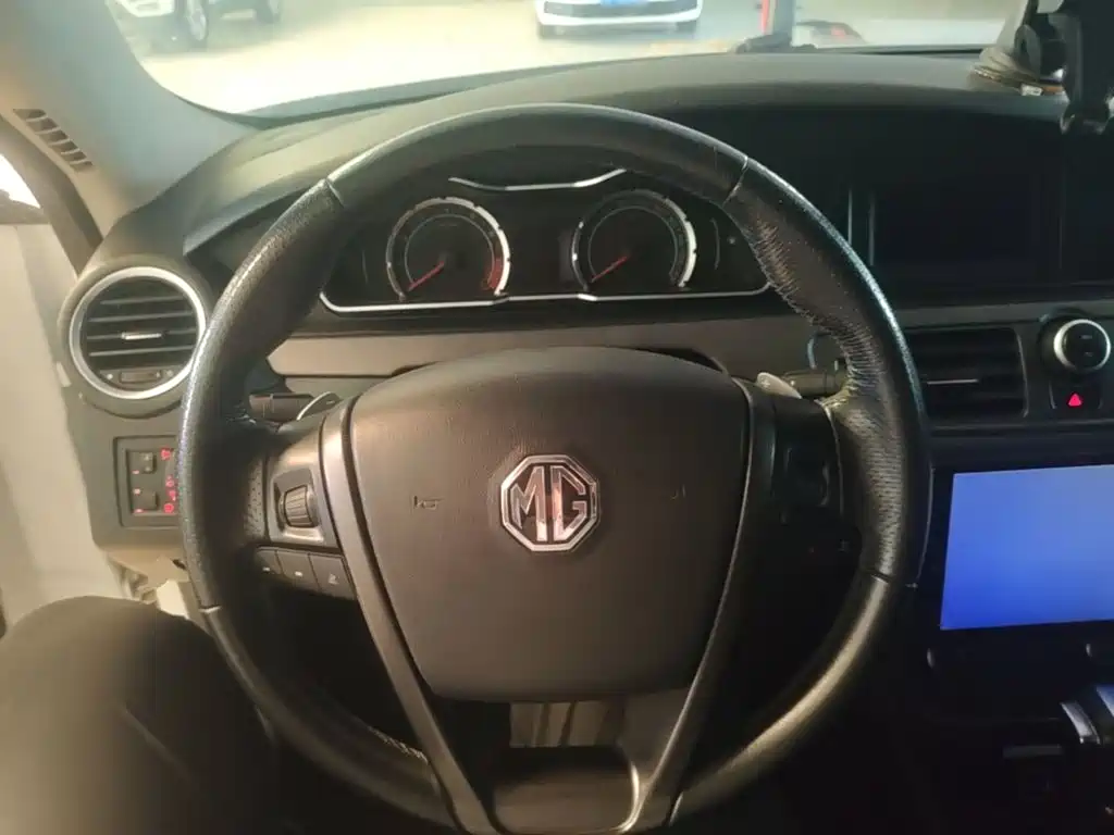 MG6 2015 Hatchback 1.8T 90th Anniversary Track Champion Edition Automatic InkaNet Elite купить на сайте DeffCars